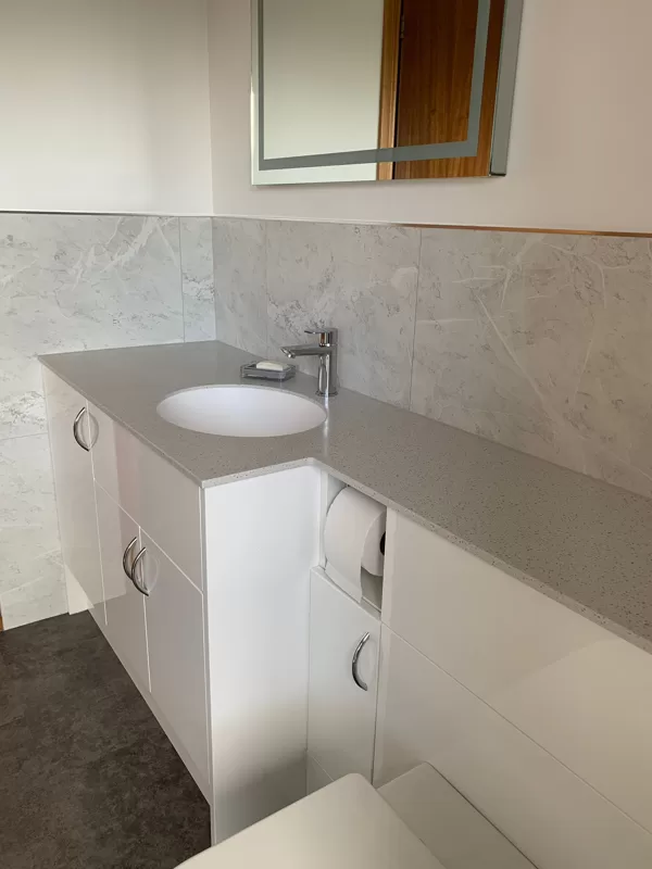 GREY & WHITE MARBLE FIBO